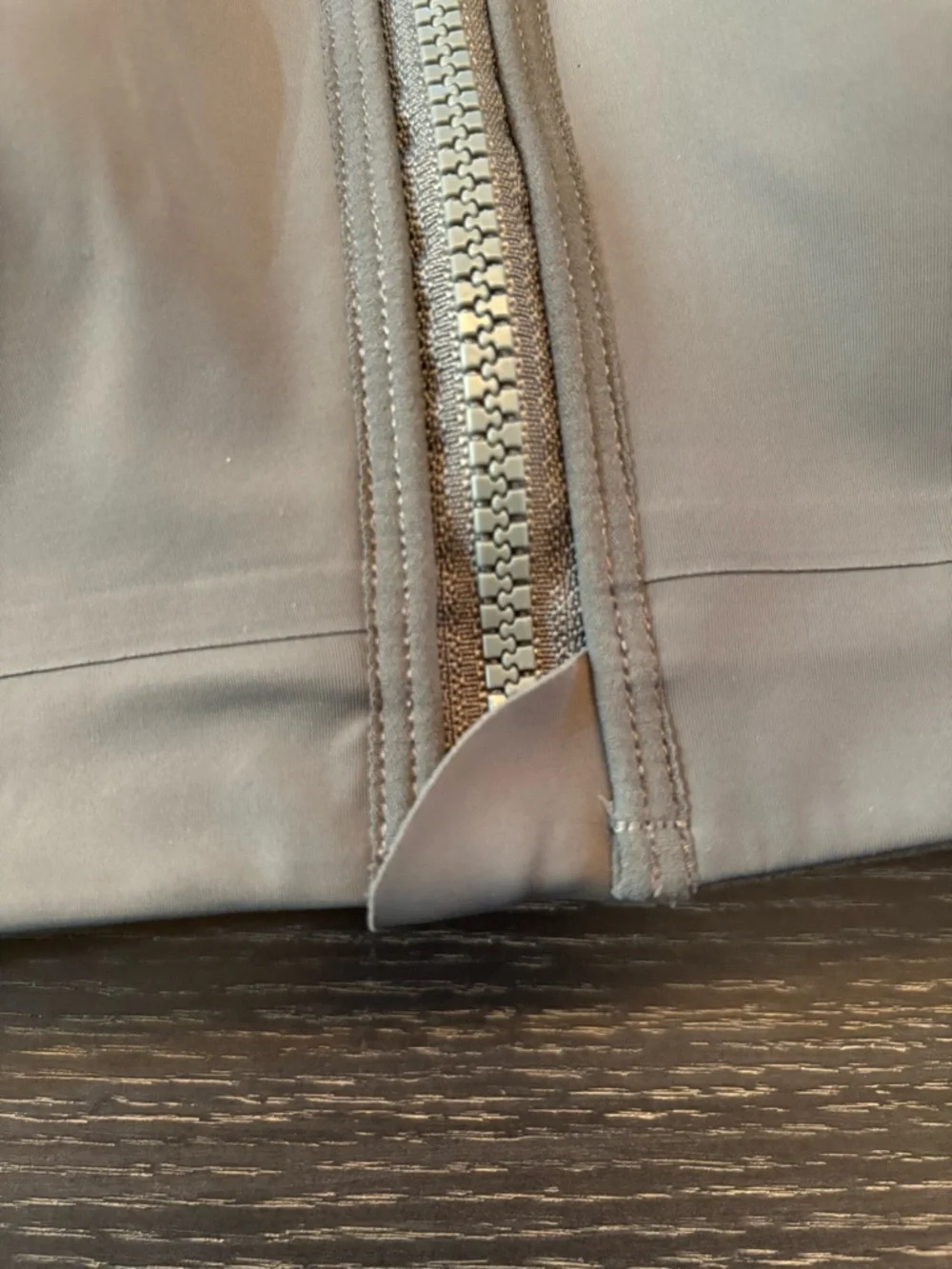 Athleta Advance Zip Front Bra Size 34B